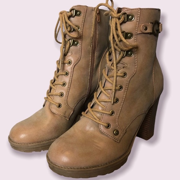 Guess Gasin Hiker Boots Side Zipper Size 8 1/2” Faux Leather. - Picture 2 of 13